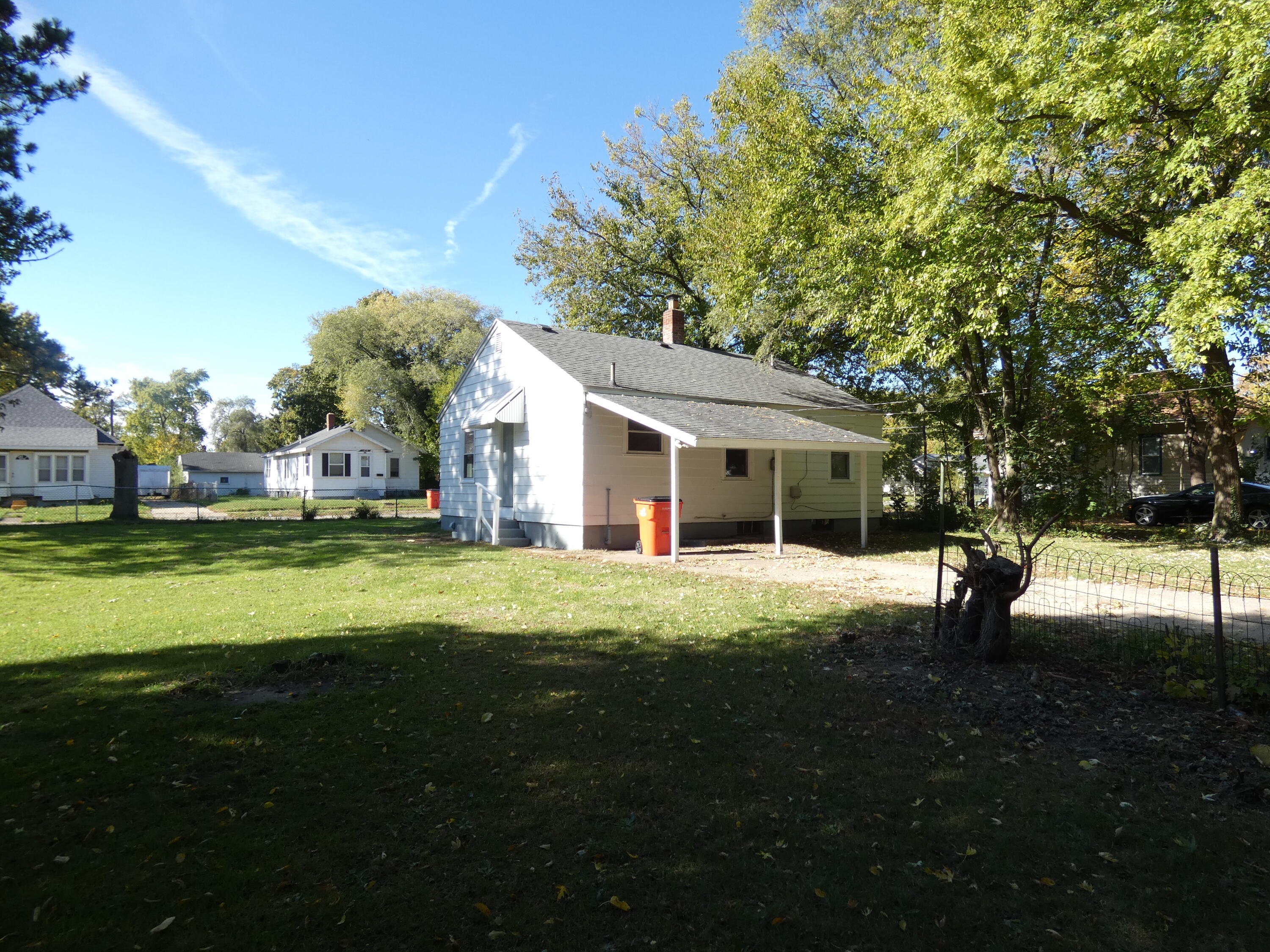 1027 Superior Street