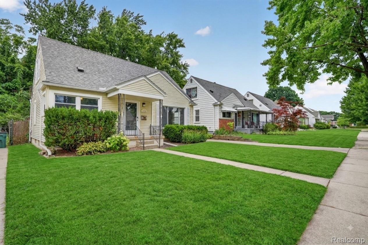 326 Walnut Avenue