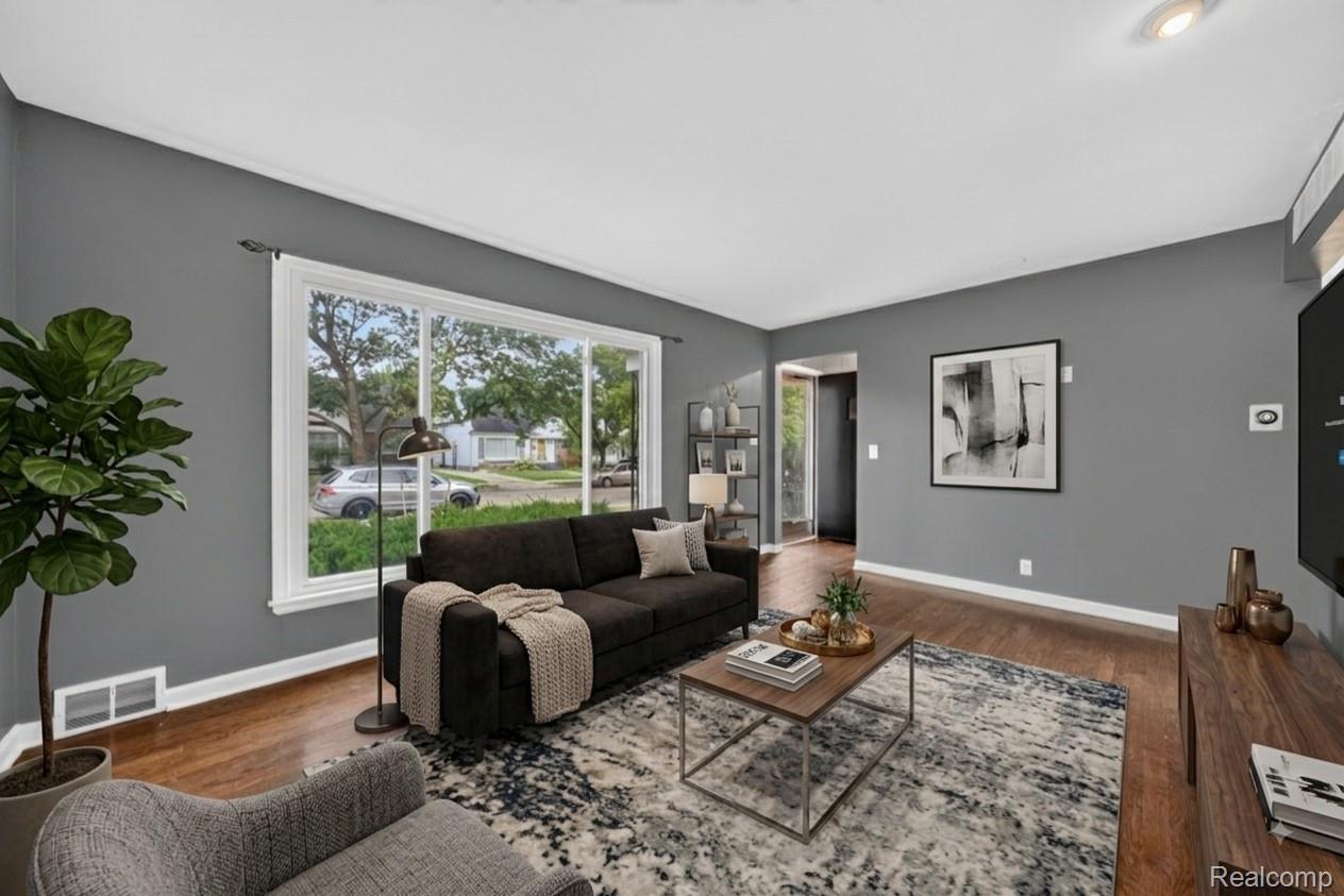 326 Walnut Avenue