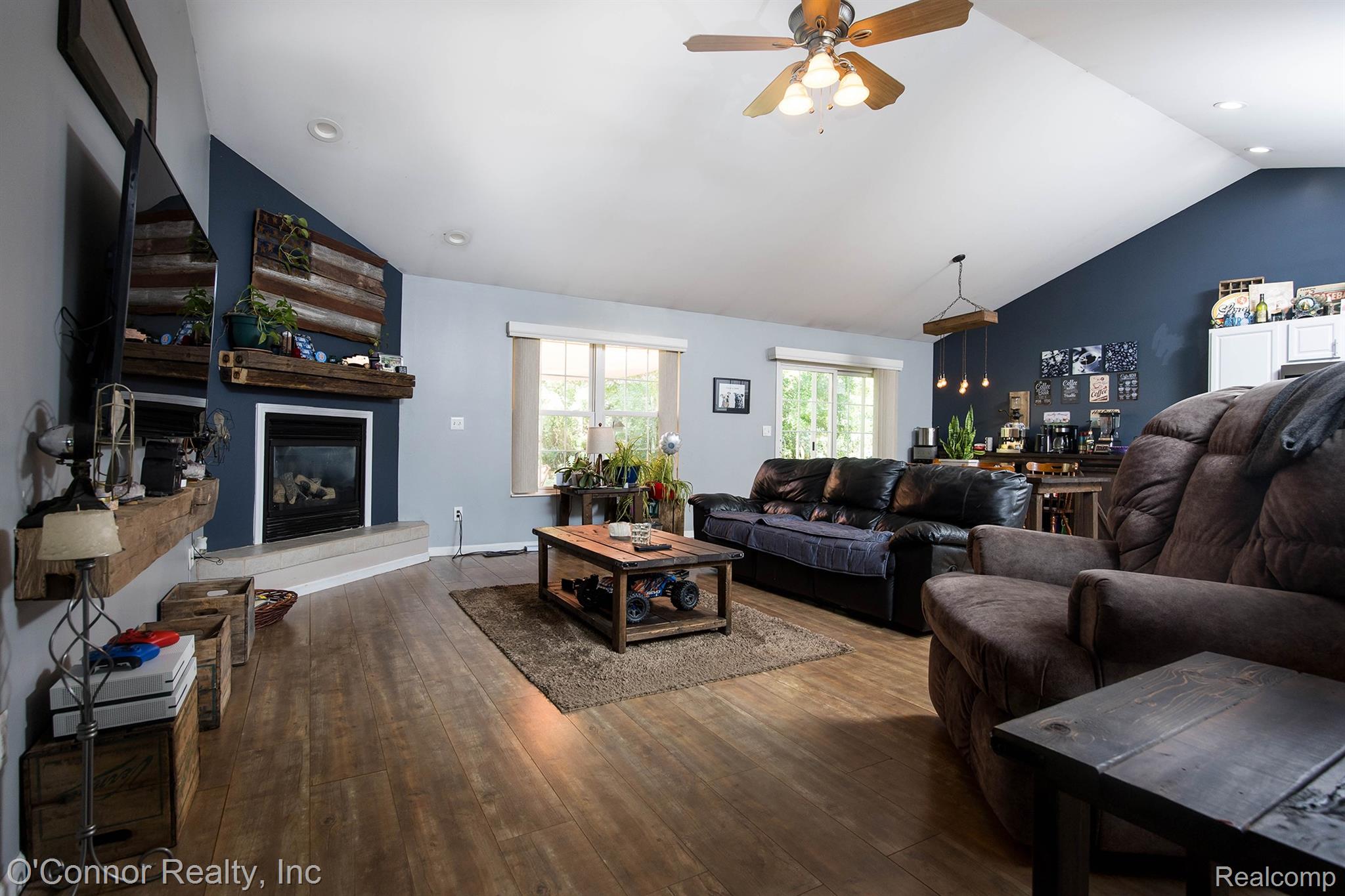 950 Hunter Court