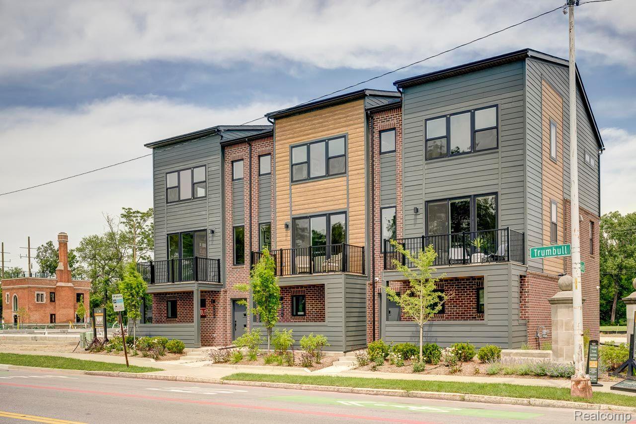 3662 TRUMBULL Street 31