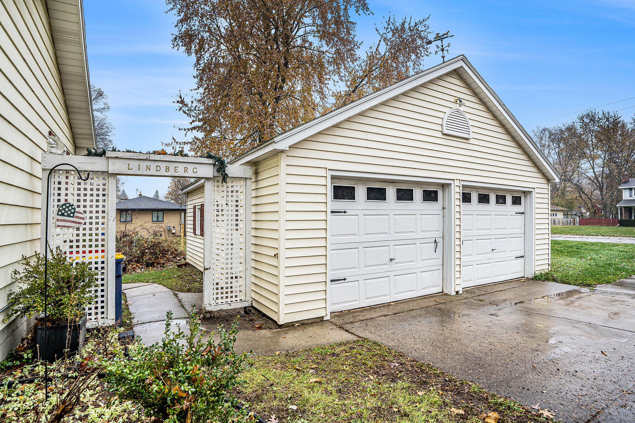 2625 Seventh Street NW