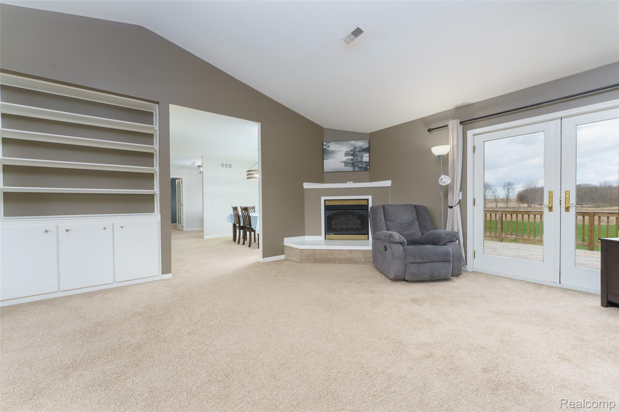 10488 W Grand River Road