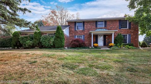 5205 Glengate Road Oakland Charter Township MI 48306