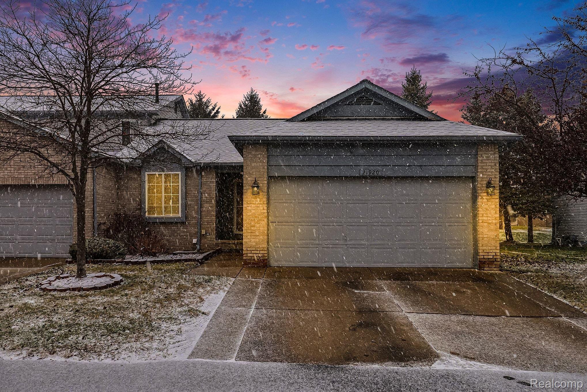 21920 Quail Ridge Drive N