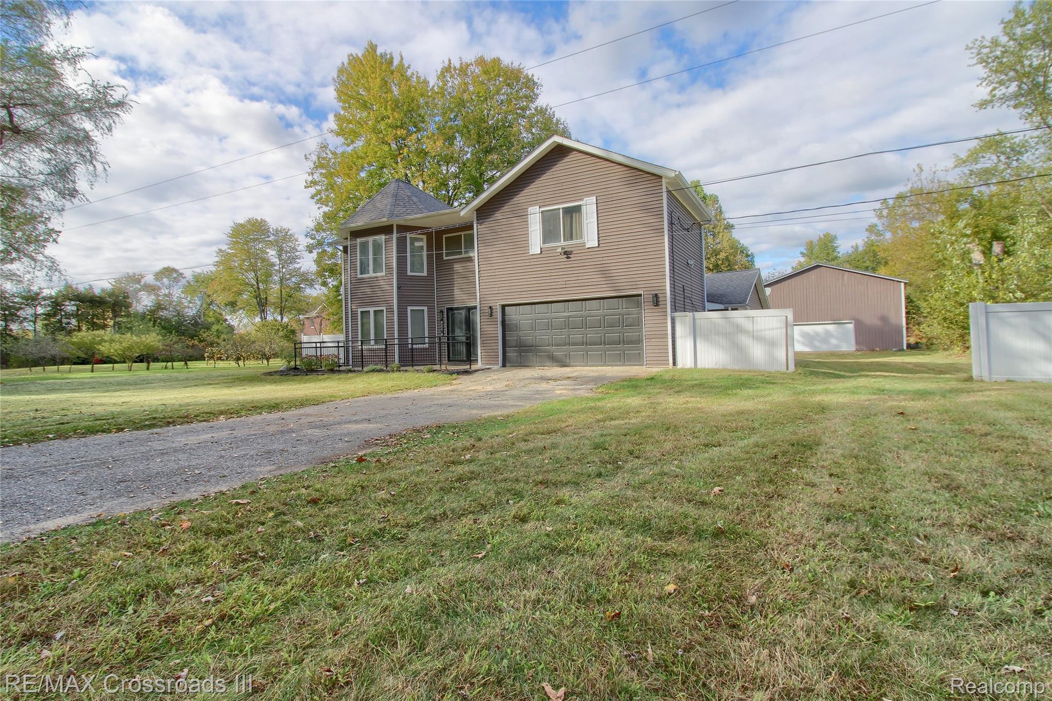 43216 N Bemis Road E