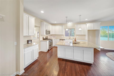 Tiny photo for 941 Guenevere Drive, Oxford Charter Township, MI 48371 (MLS # 20261071881)
