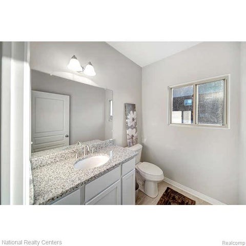 Tiny photo for 941 Guenevere Drive, Oxford Charter Township, MI 48371 (MLS # 20261071881)