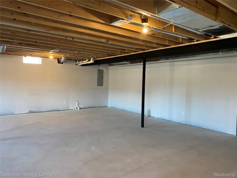Tiny photo for 941 Guenevere Drive, Oxford Charter Township, MI 48371 (MLS # 20261071881)
