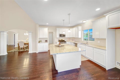 Tiny photo for 941 Guenevere Drive, Oxford Charter Township, MI 48371 (MLS # 20261071881)