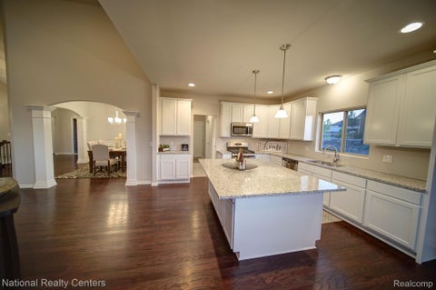 Tiny photo for 941 Guenevere Drive, Oxford Charter Township, MI 48371 (MLS # 20261071881)