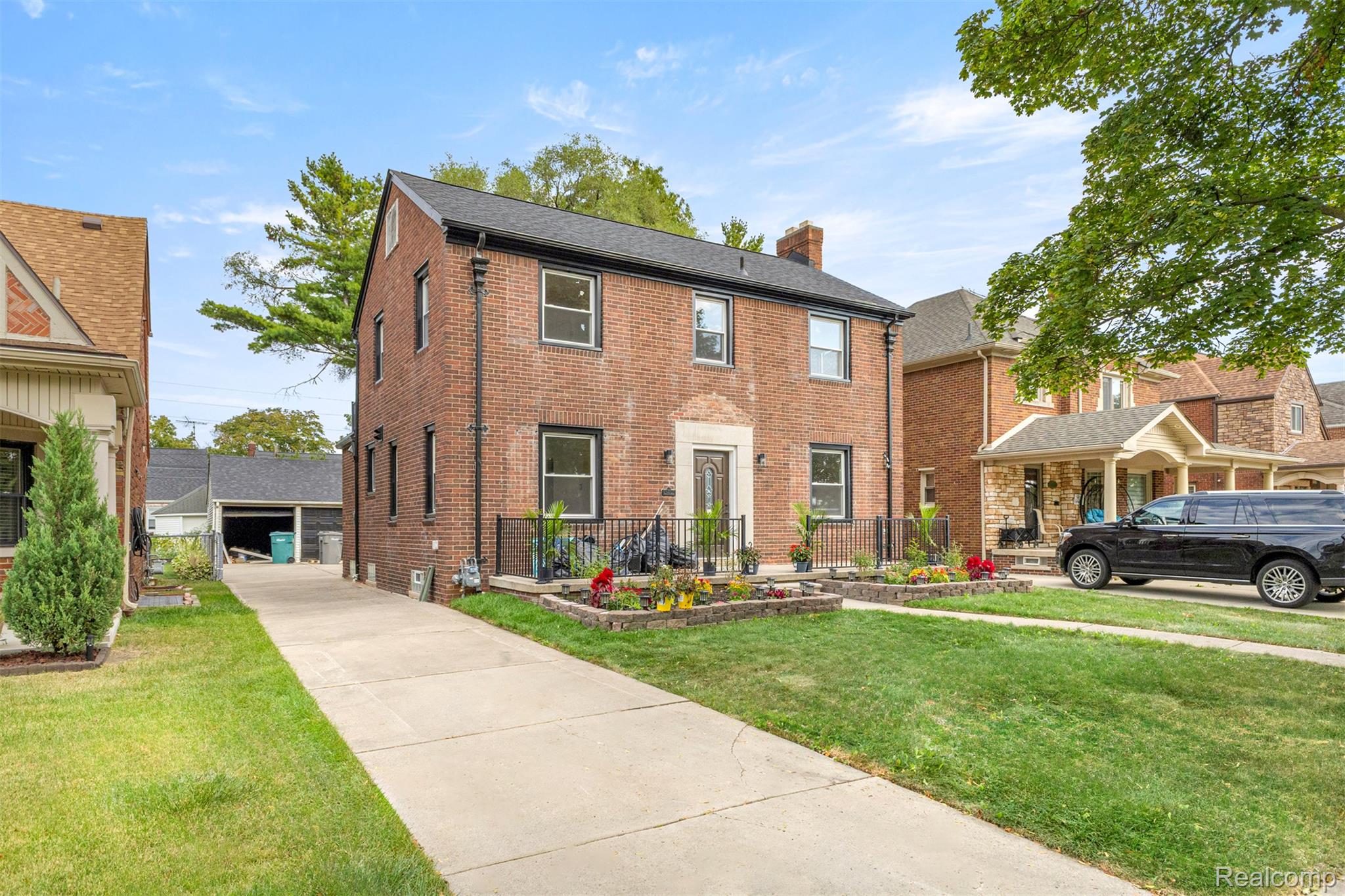 6840 Oakman Boulevard