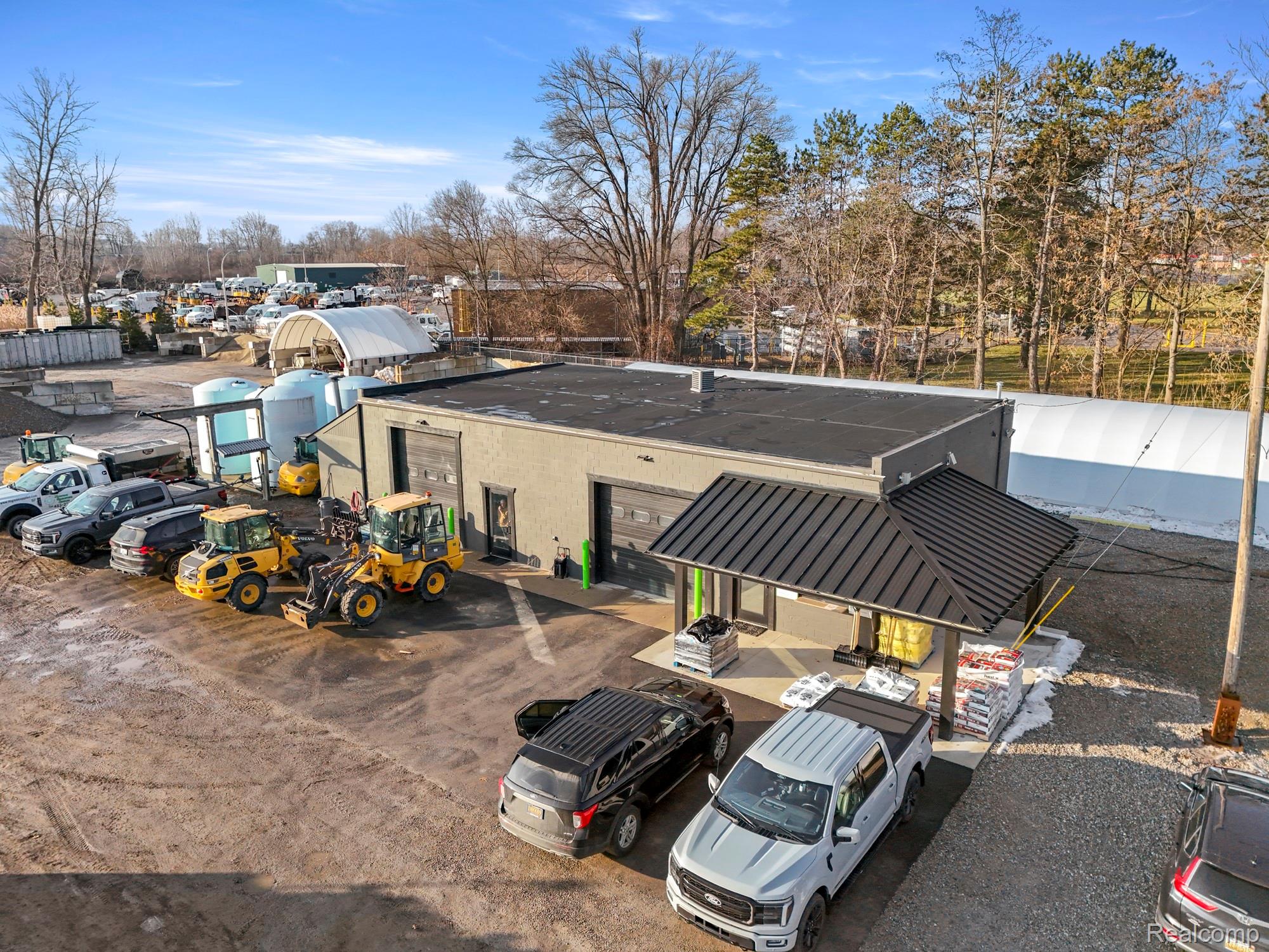 3244 E Michigan Avenue