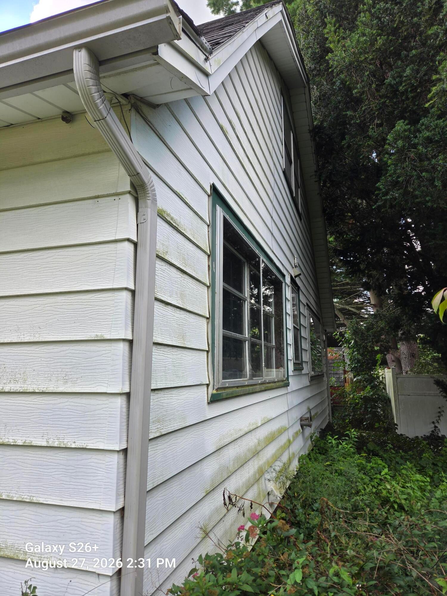 516 Hillcrest Road
