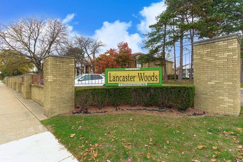 Tiny photo for 29200 Gloede Street, Warren City, MI 48088 (MLS # 58050199693)