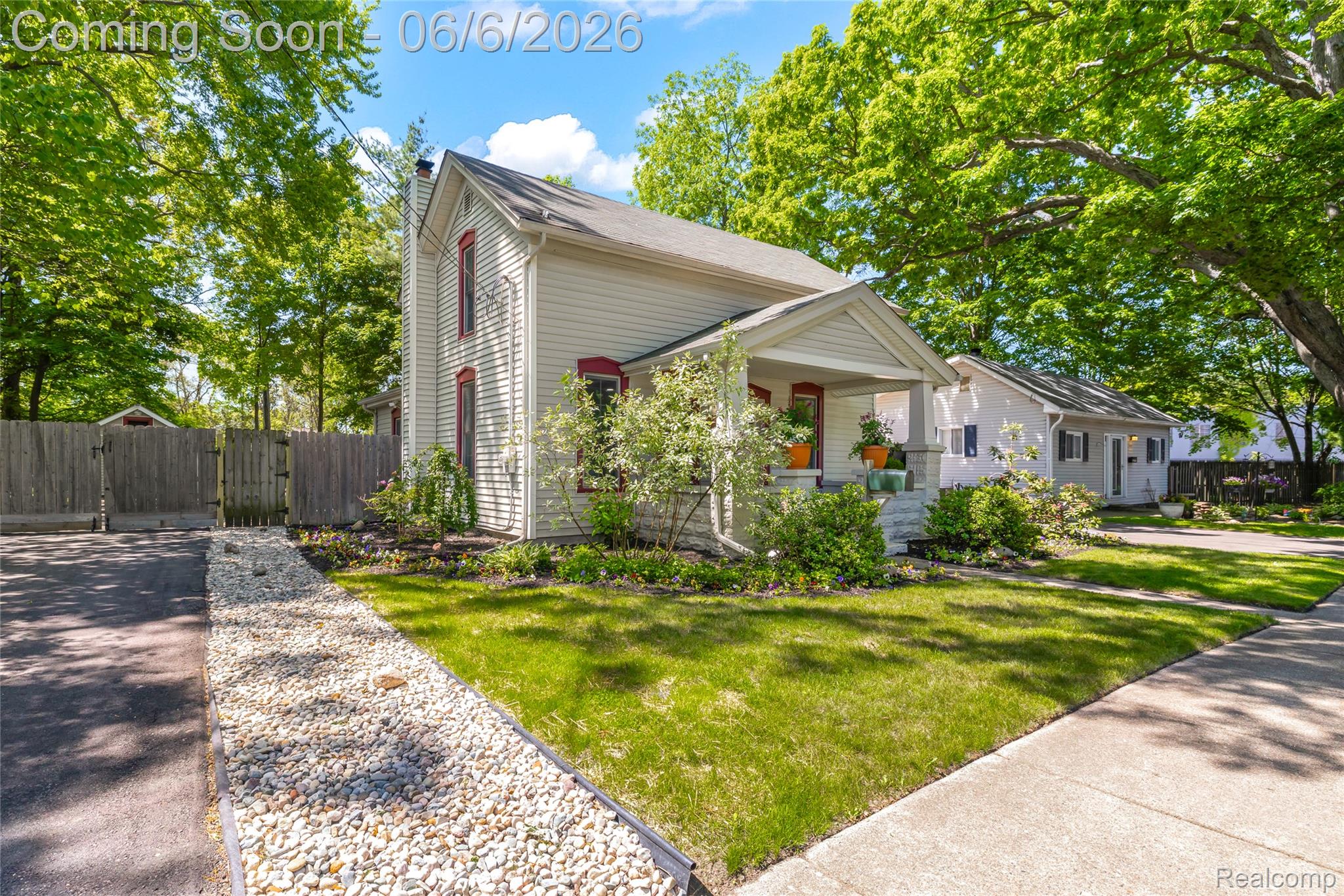 406 E Sherman Street