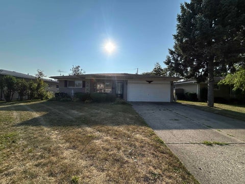 Photo of 33046 Shrewsbury Drive, Sterling Heights City, MI 48310 (MLS # 58050216847)