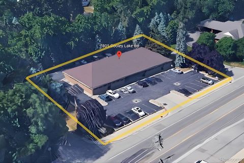 7805 Cooley Lake Road West Bloomfield Charter Township MI 48324
