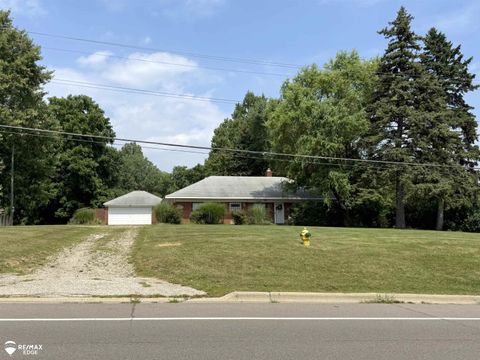 3360 Beecher Road Flint Charter Township MI 48532