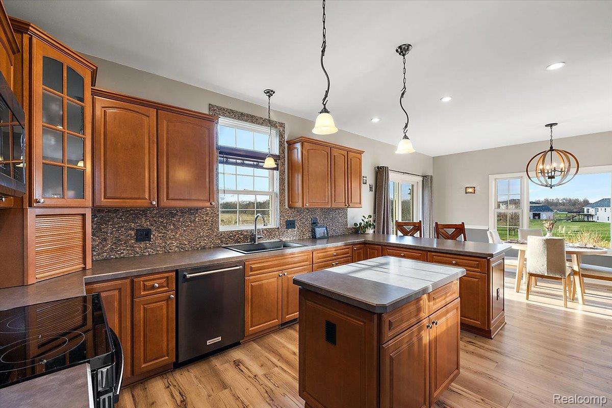 5035 Hidden Ridge Drive