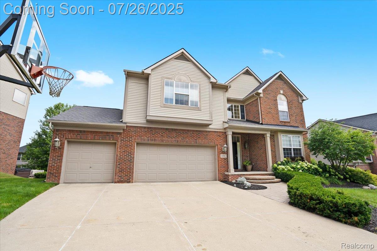 16962 Algonquin Drive