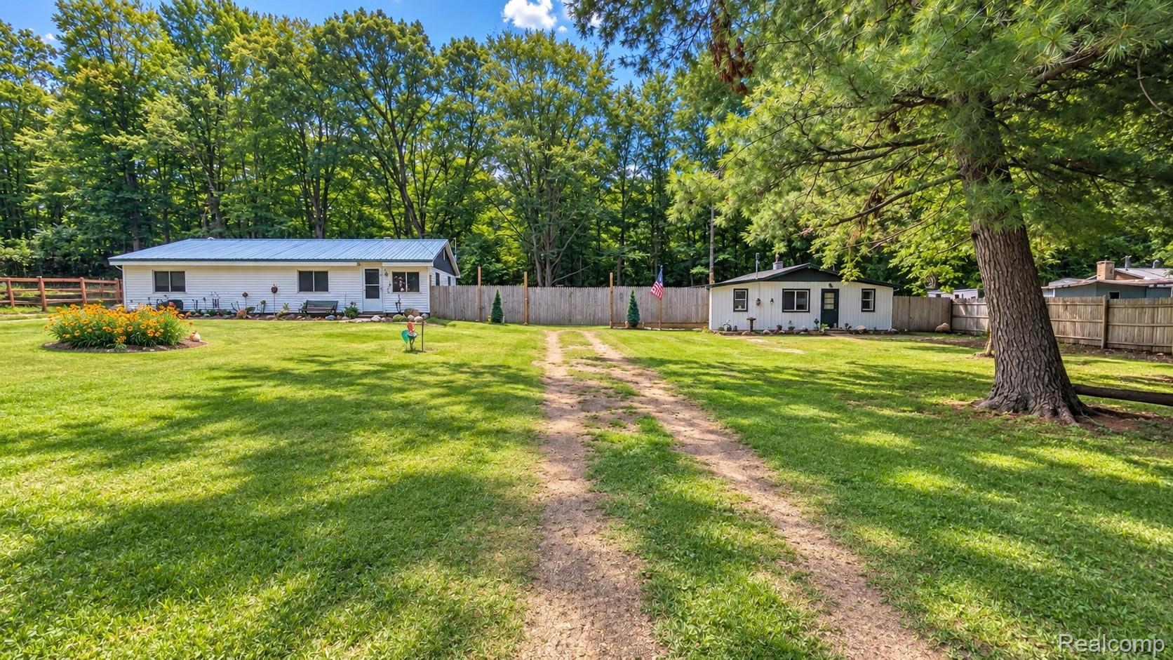 5891 Woodland Drive
