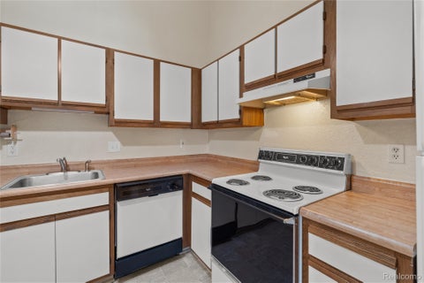 Tiny photo for 2101 VINE Way #90, Canton Charter Township, MI 48188 (MLS # 20261069210)