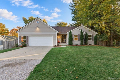 1117 Burgoyne Boulevard Rochester Hills City MI 48307