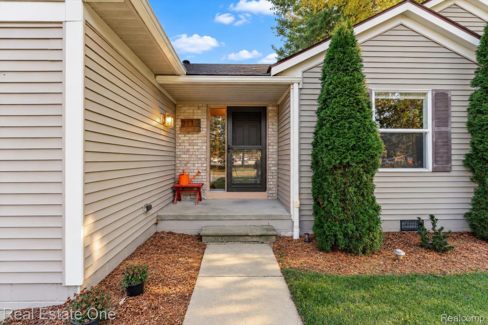 1117 Burgoyne Boulevard
