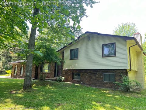 8865 Michigamme Road Independence Charter Township MI 48348