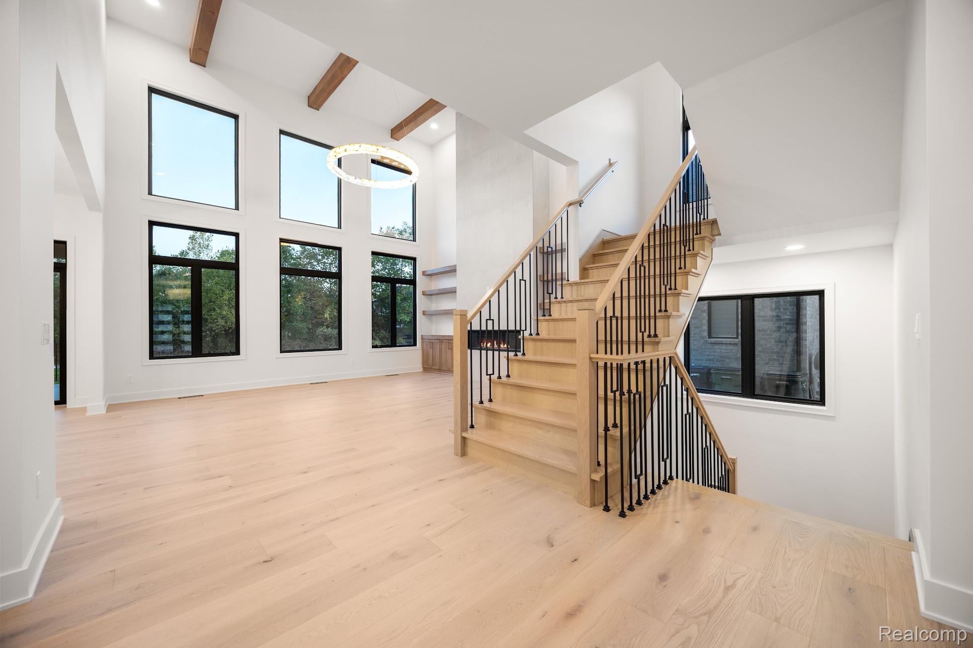 2455 Buckthorn Drive