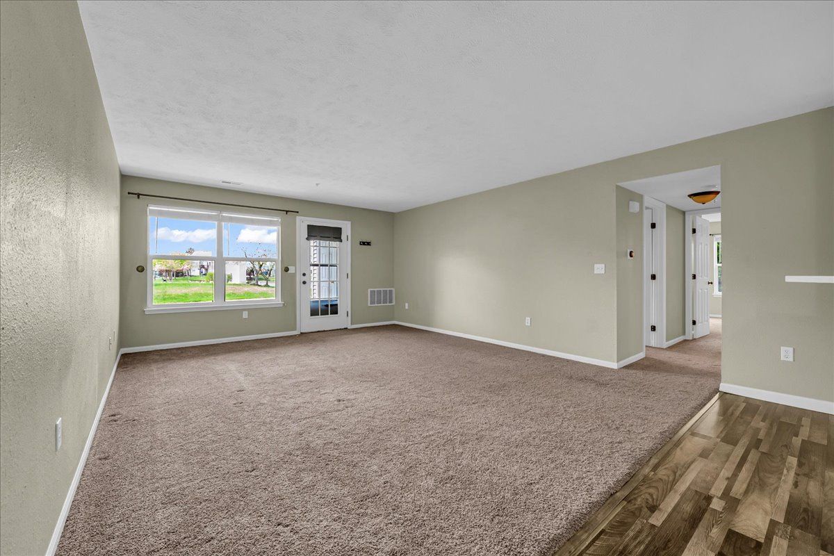 1517 LONG MEADOW Trail