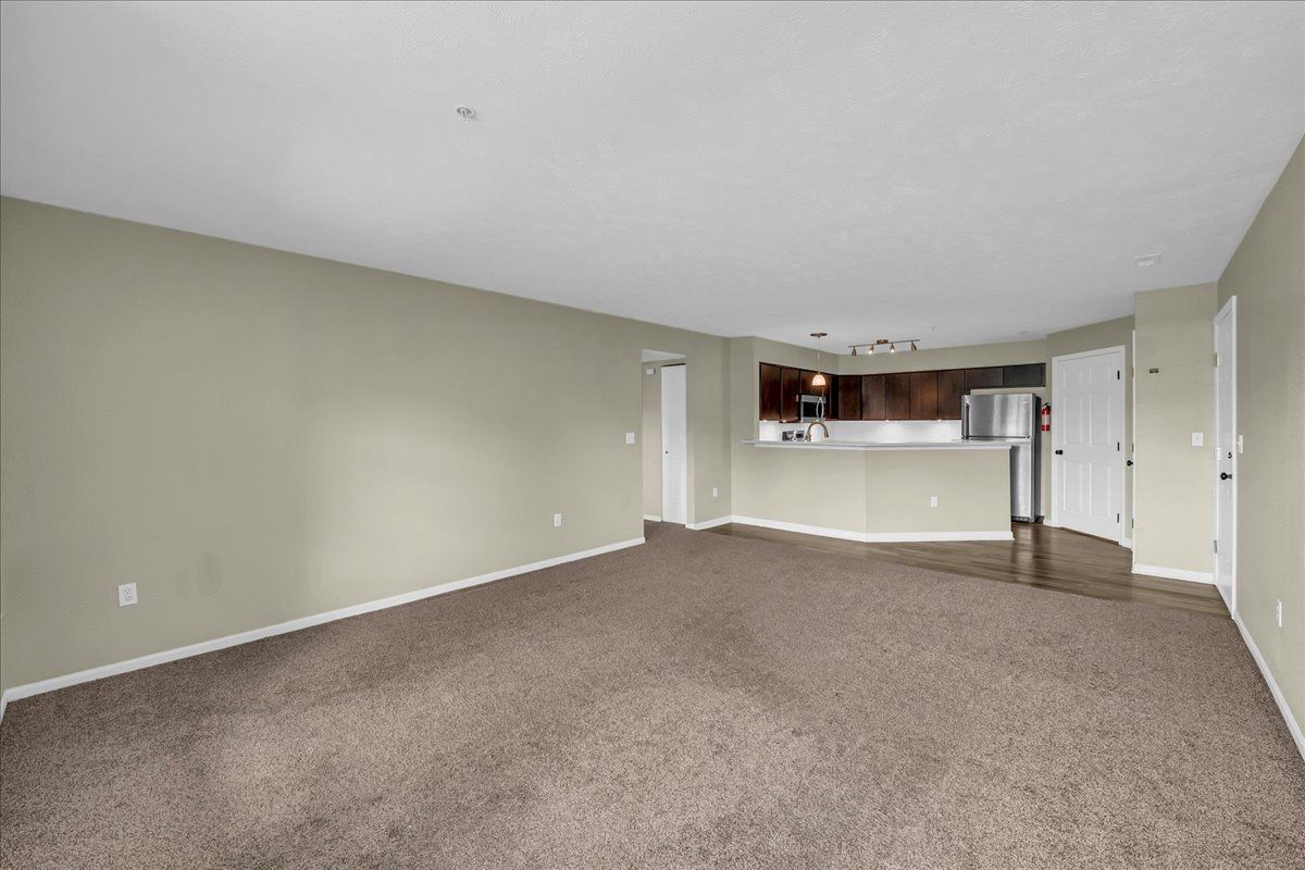 1517 LONG MEADOW Trail