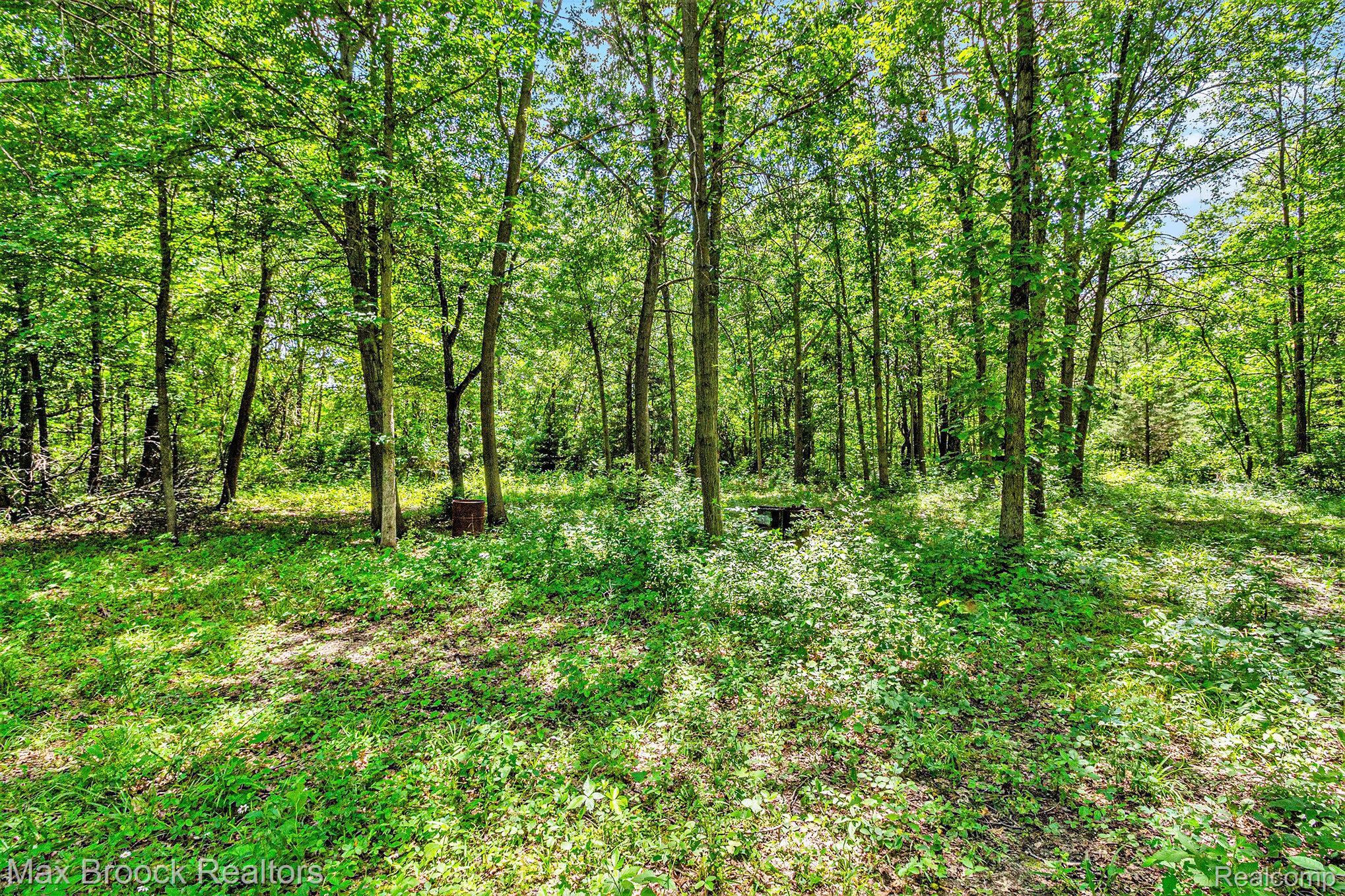 7132 N Oak Road