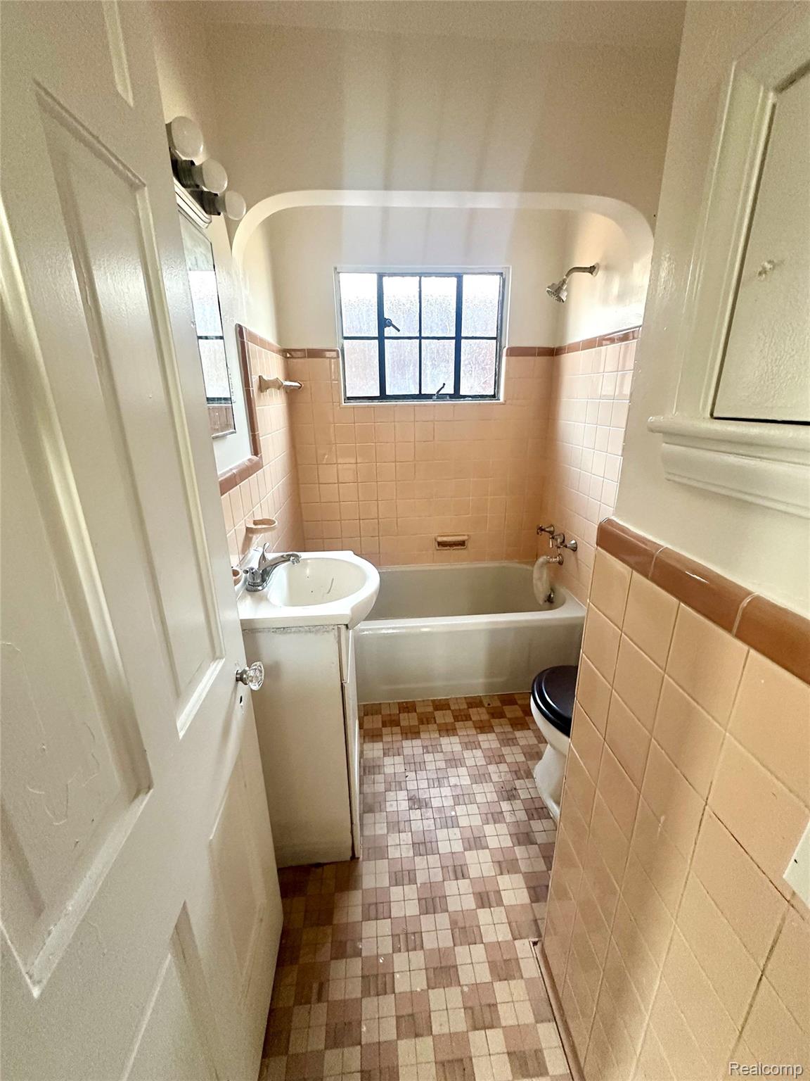 13112 Canonbury Street