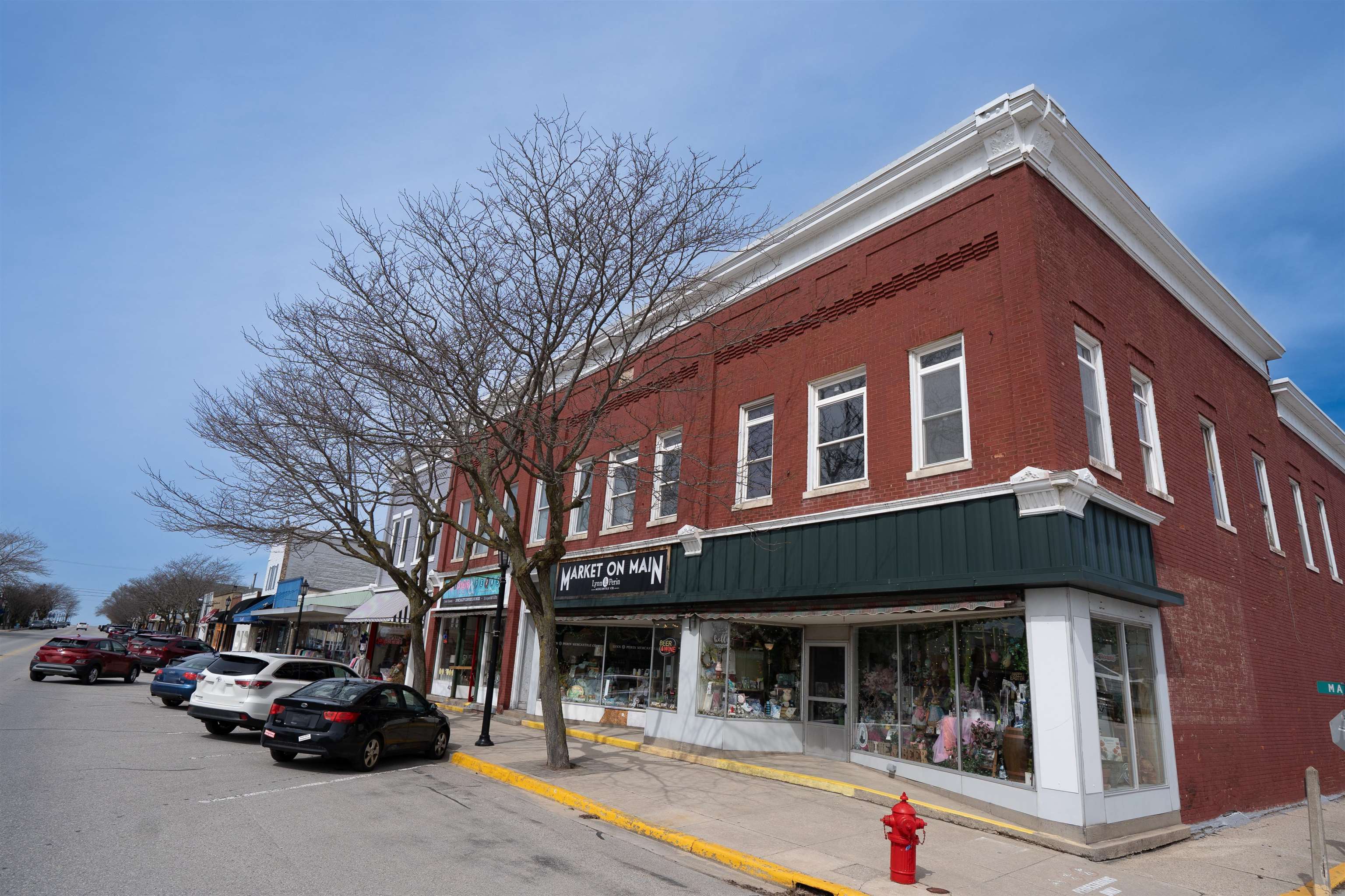 433 Main Street
