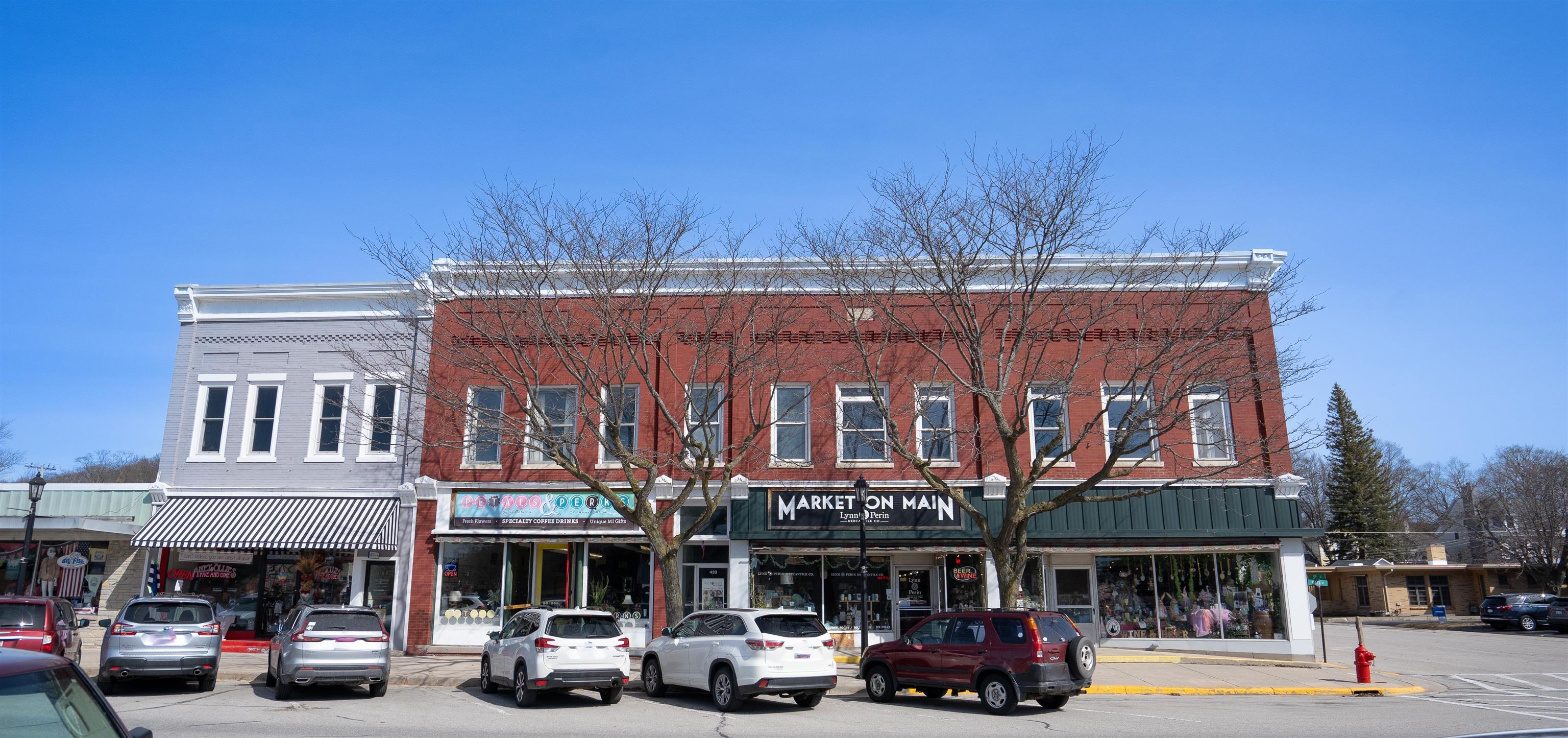 433 Main Street