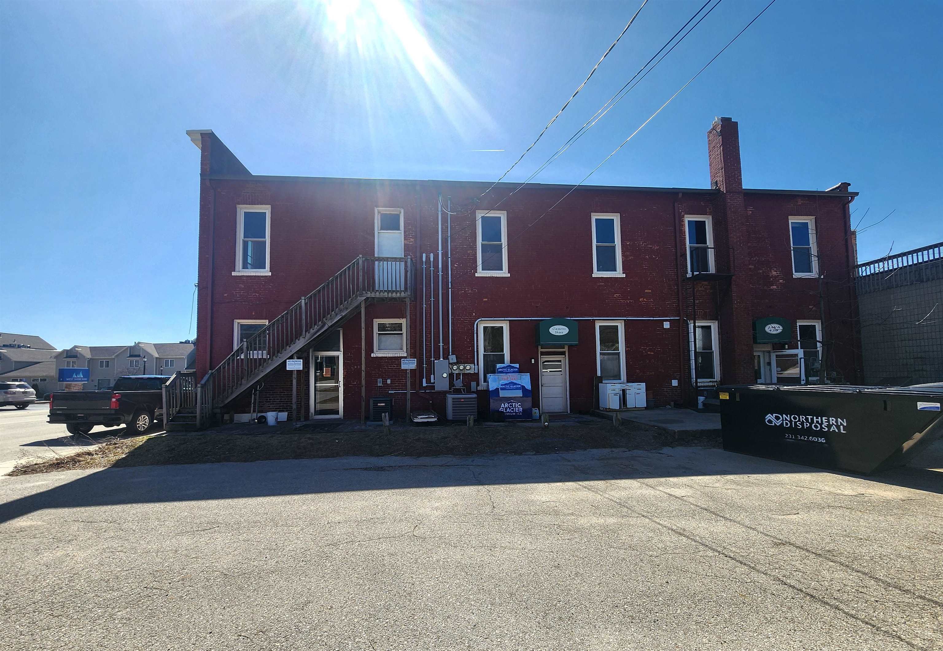 433 Main Street