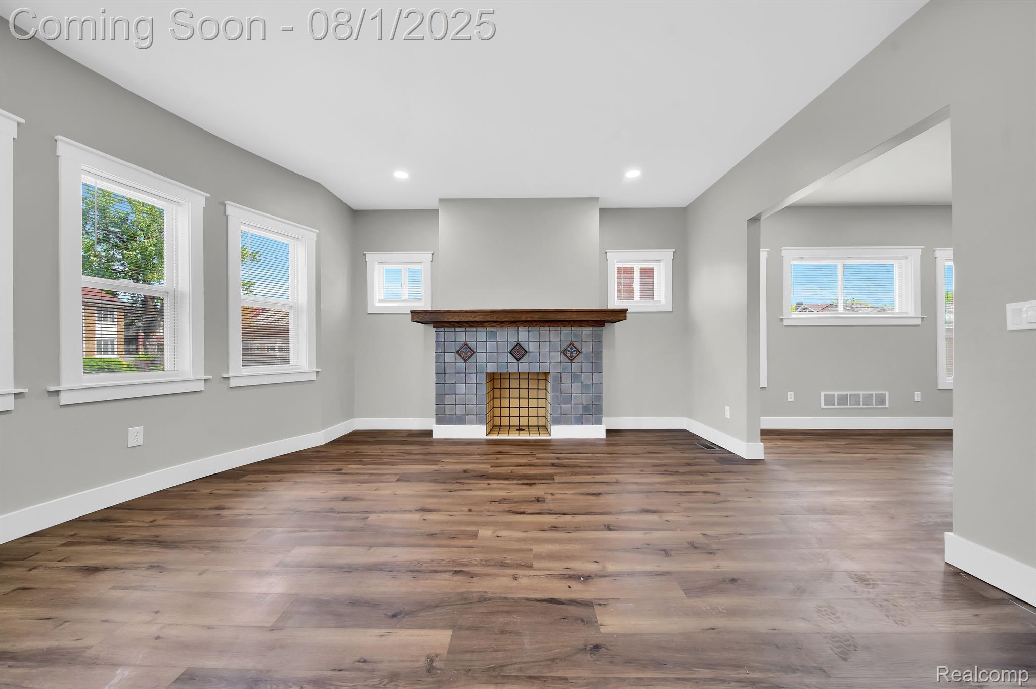 Detroit City, Michigan 48206, United States, 4 Bedrooms Bedrooms, ,2 BathroomsBathrooms,Residential,Coming Soon,181763