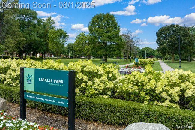 Detroit City, Michigan 48206, United States, 4 Bedrooms Bedrooms, ,2 BathroomsBathrooms,Residential,Coming Soon,181763