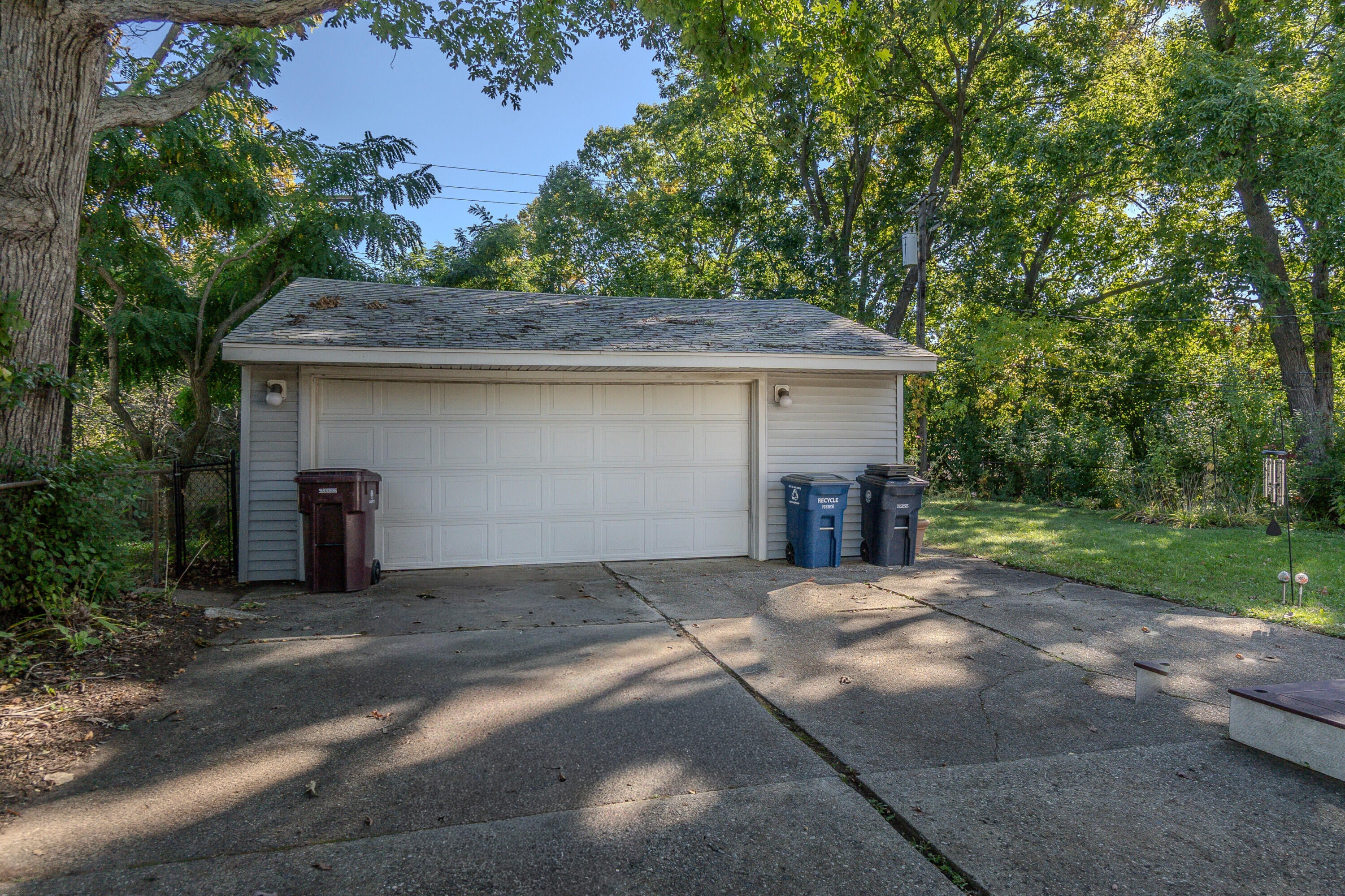 720 N Maple Road