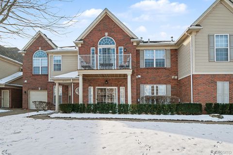 8469 Heywood Circle Sterling Heights City MI 48312