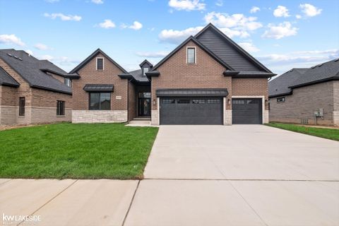 46425 Via Lucca Macomb Township MI 48042