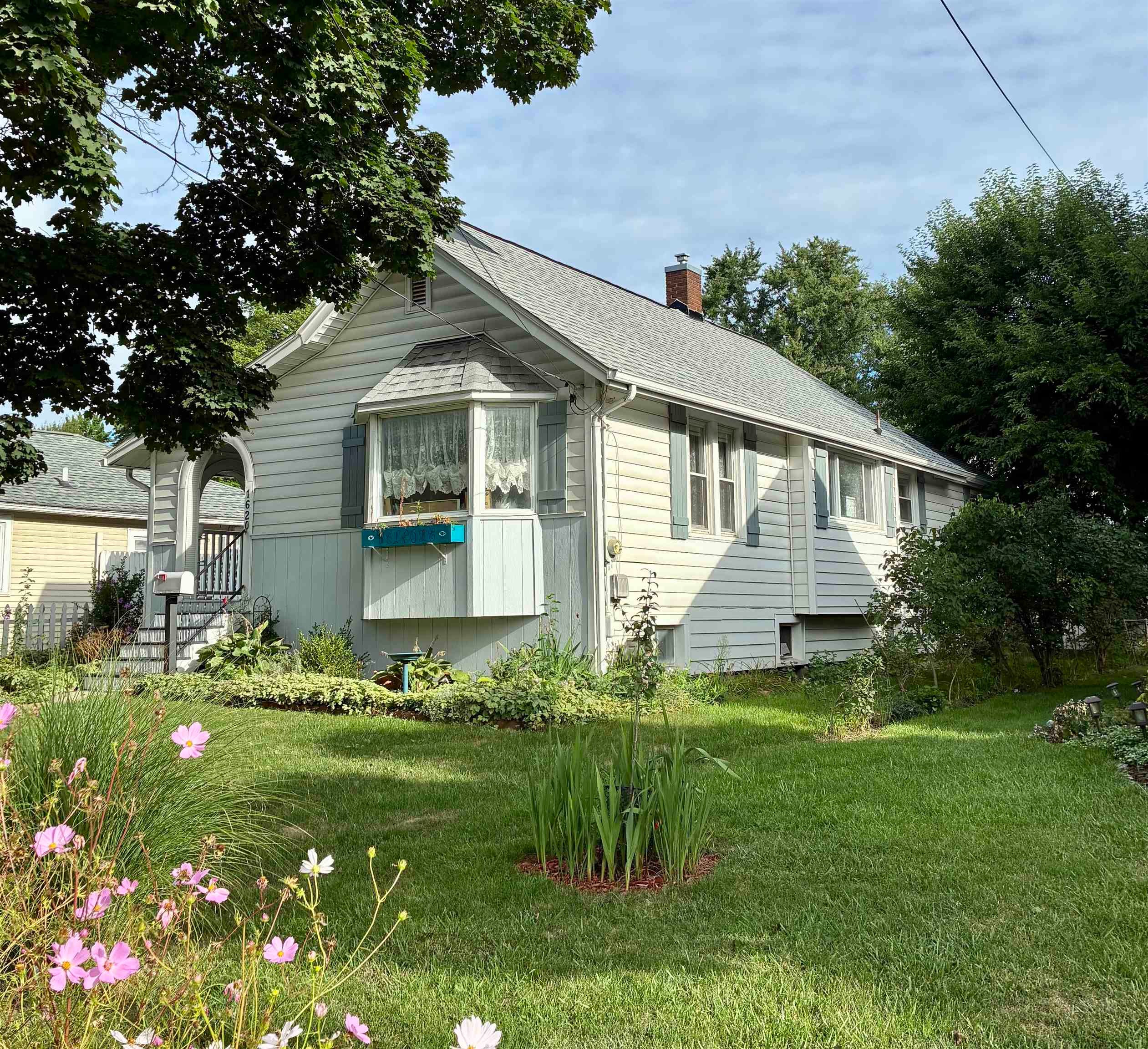 1620 W Main Street