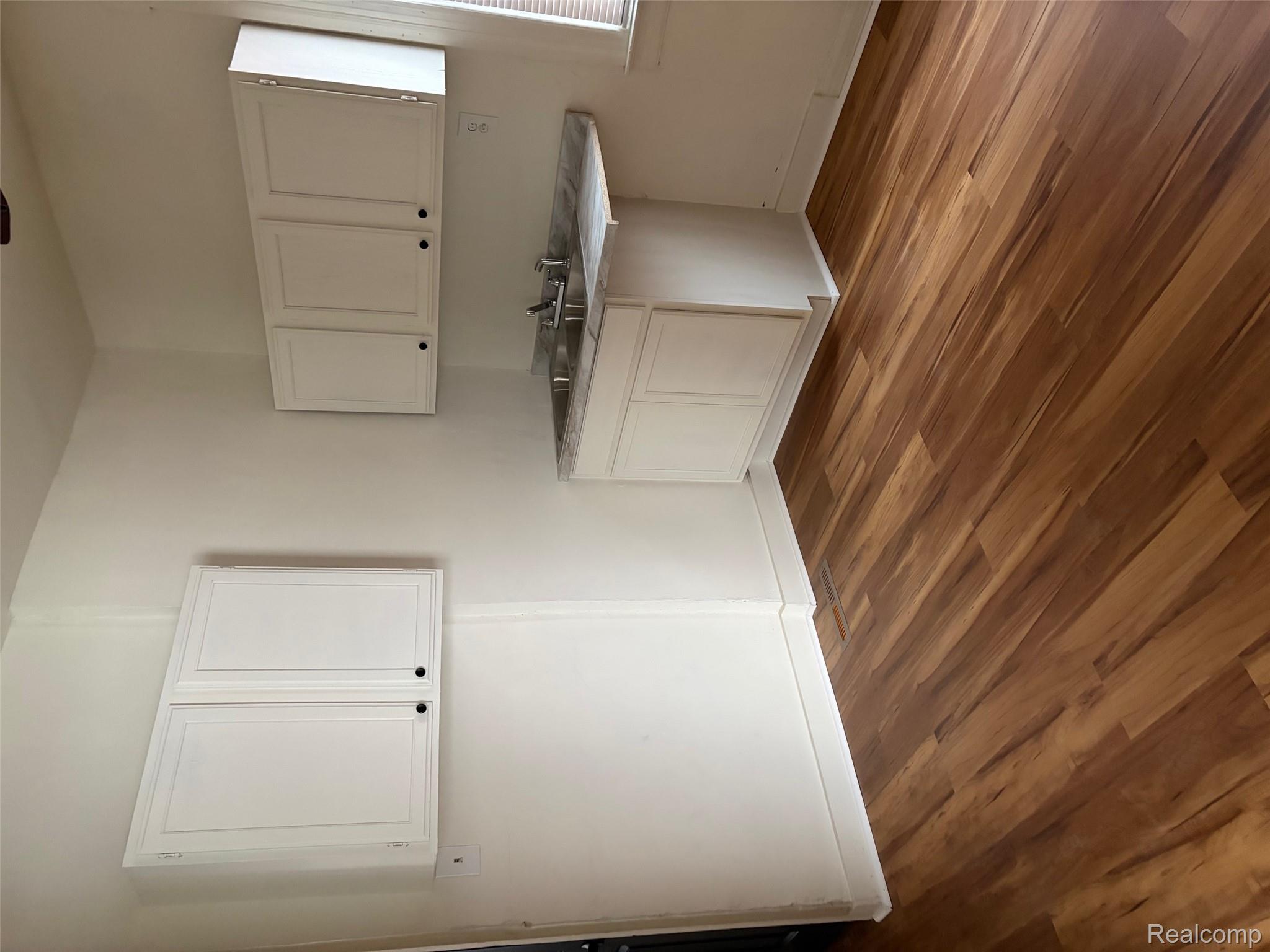 628 Collingwood Street