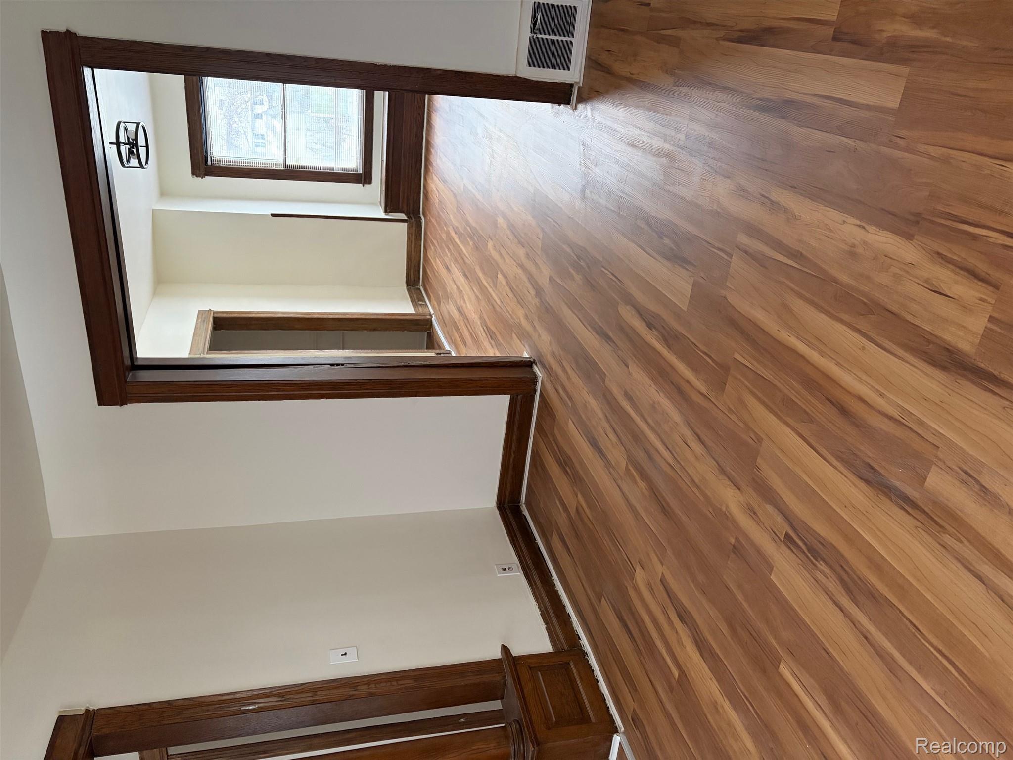 628 Collingwood Street