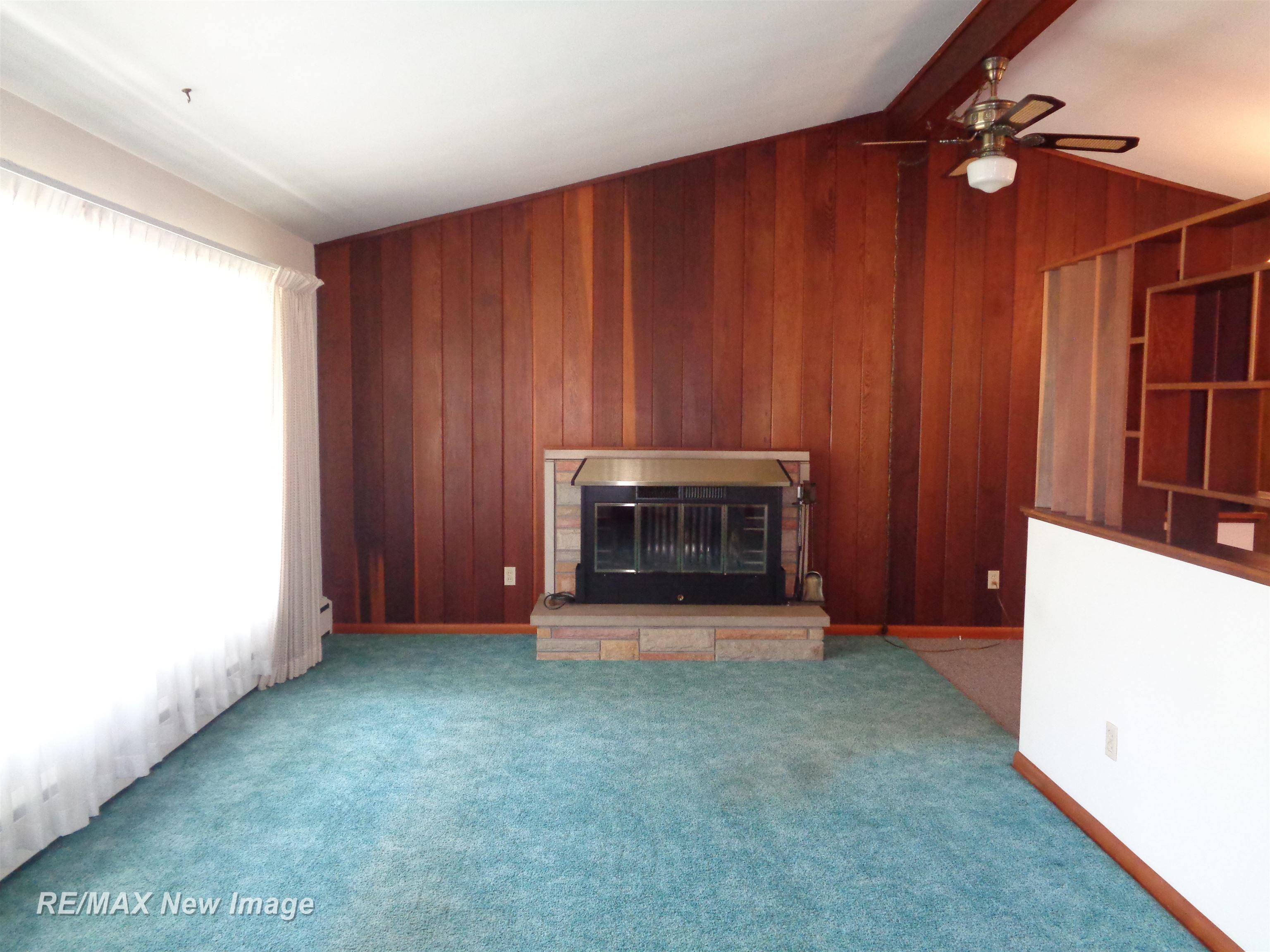 1391 Sauk Lane