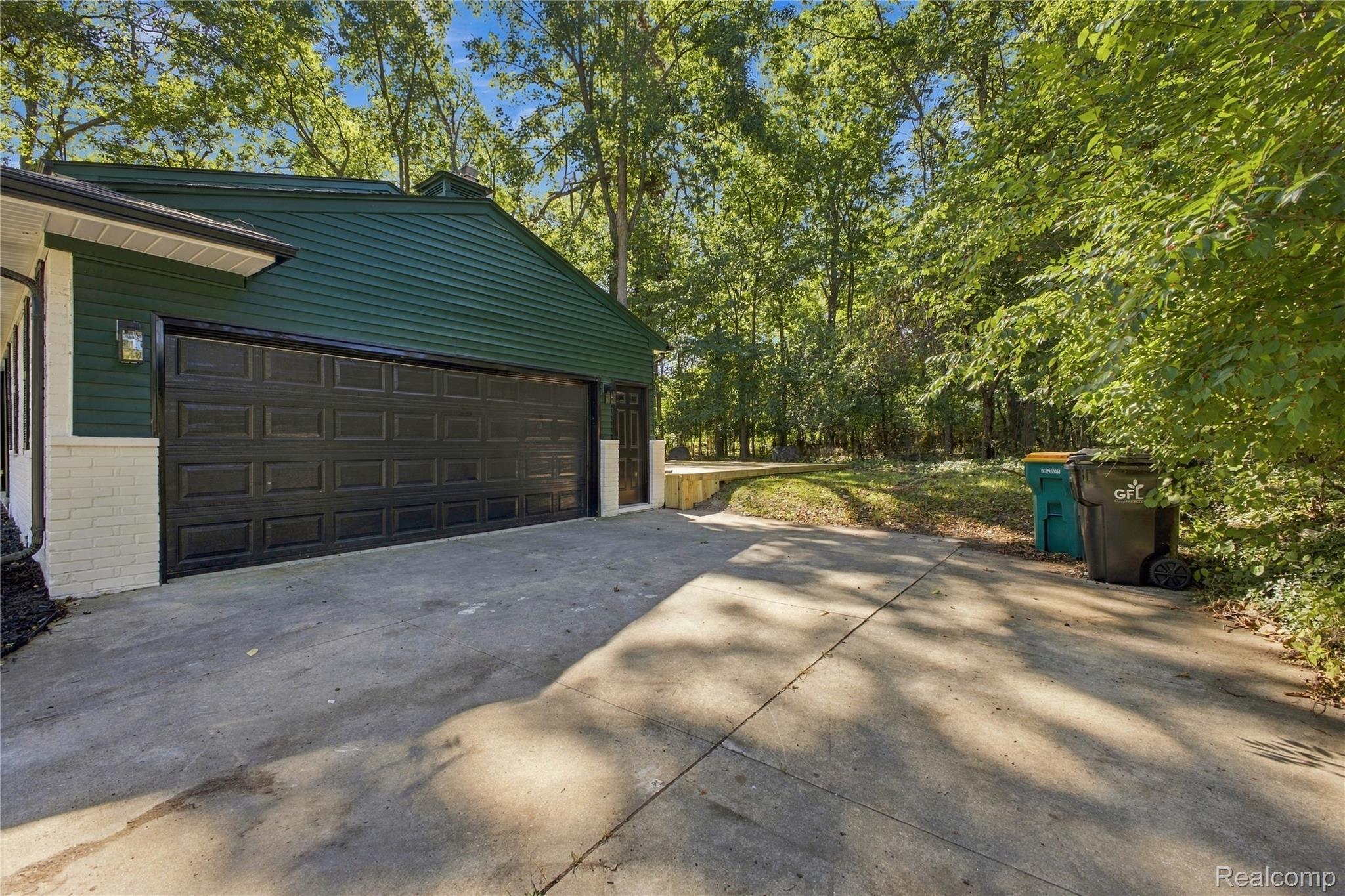 32089 Olde Franklin Drive