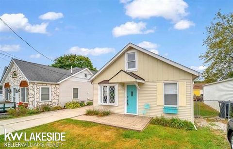 Tiny photo for 37861 Elm Lane, Harrison Charter Township, MI 48045 (MLS # 58050201166)