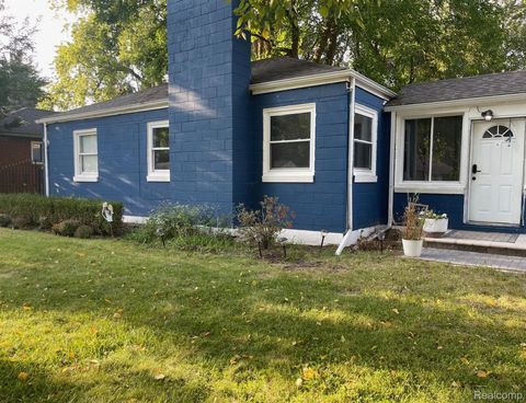 Photo of 23050 Norfolk Street, Detroit City, MI 48219 (MLS # 20261009788)